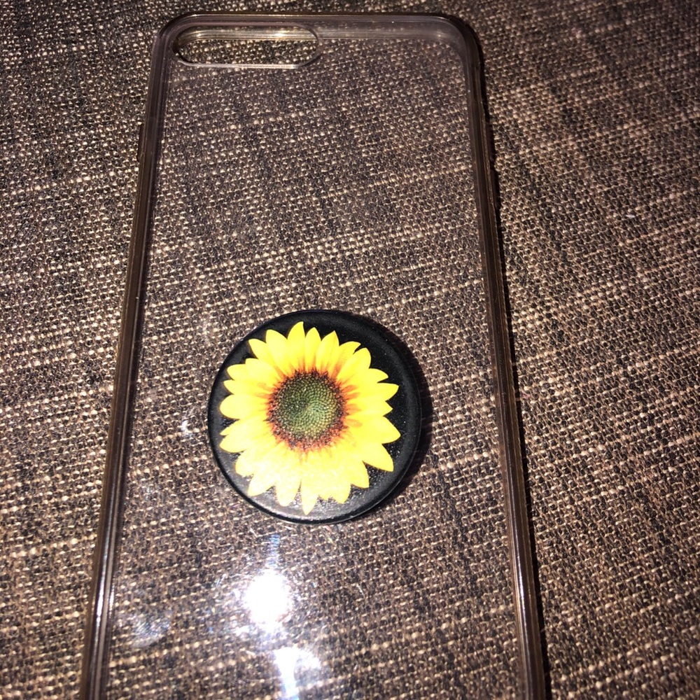 iPhone 8 Plus case with pop socket